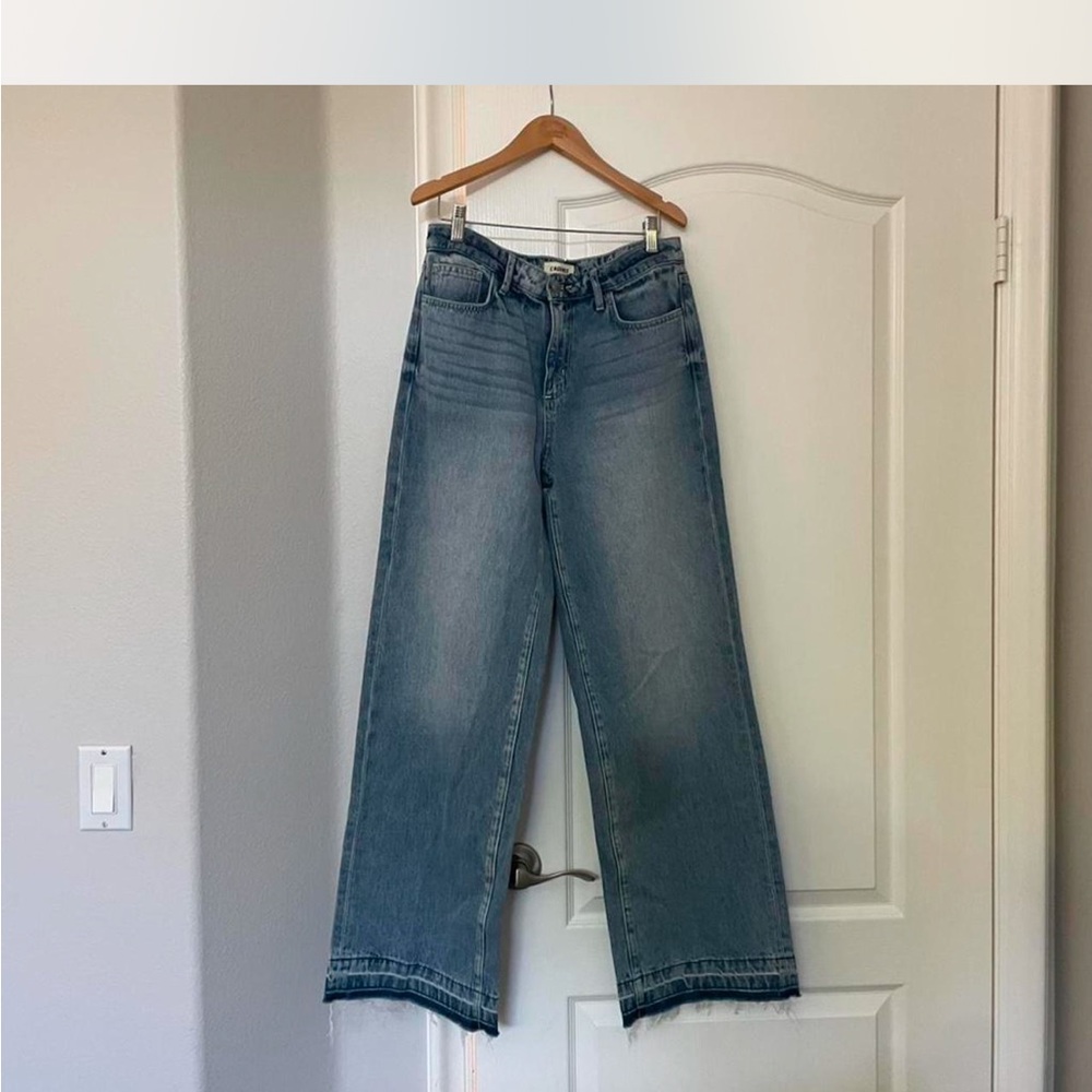 Wide Leg High-Rise Women's Jeans in Washed Blue